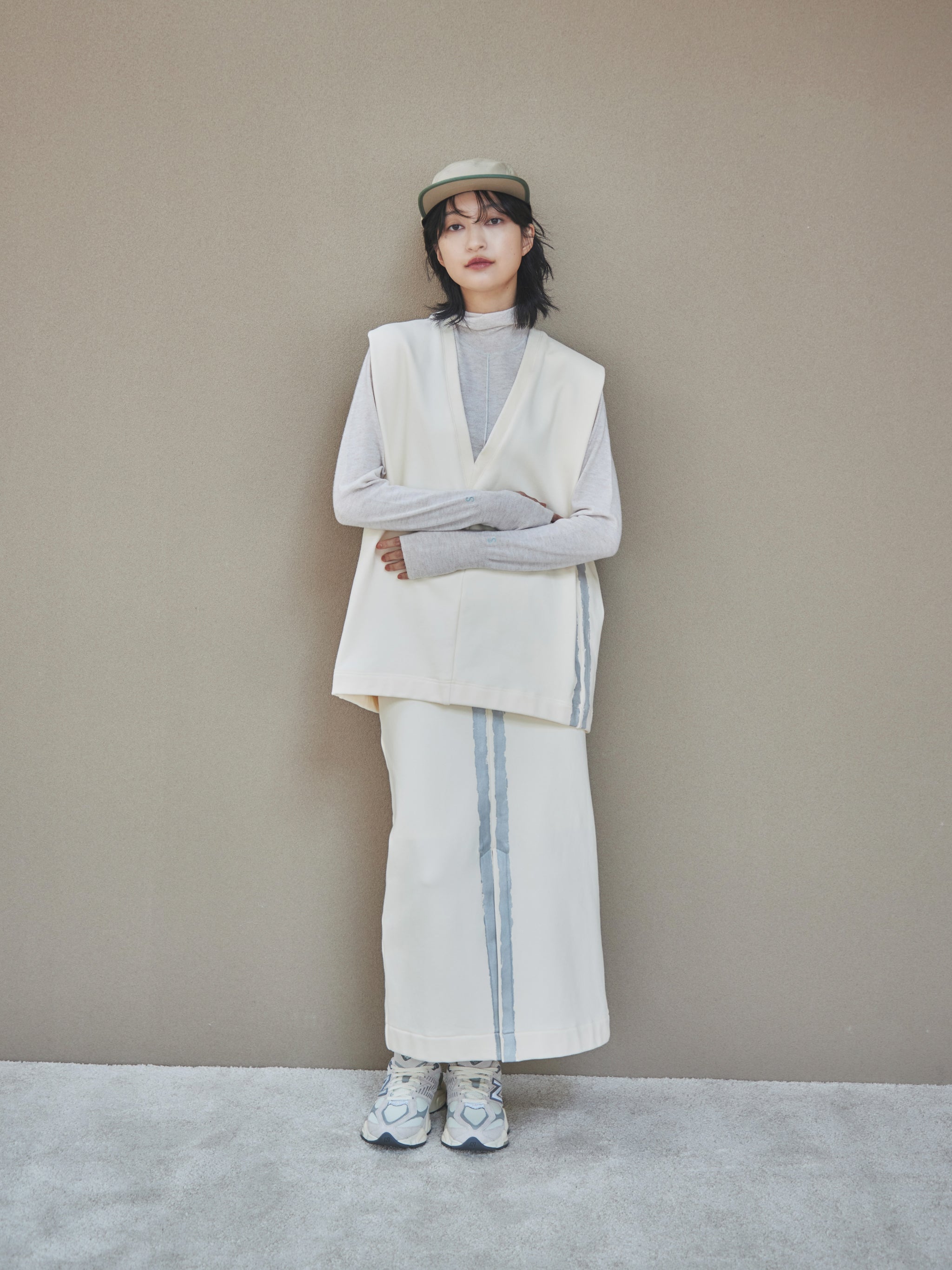 Silver line sweat vest