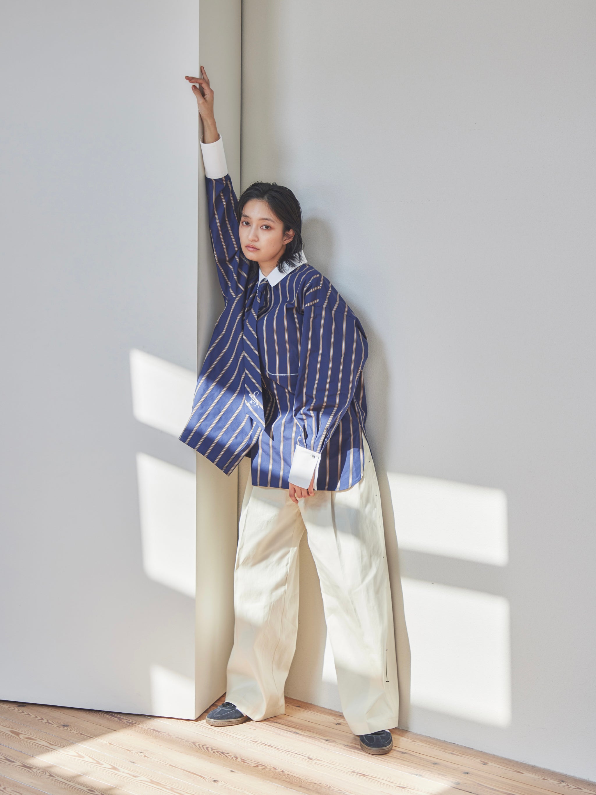 Tie set stripe shirt