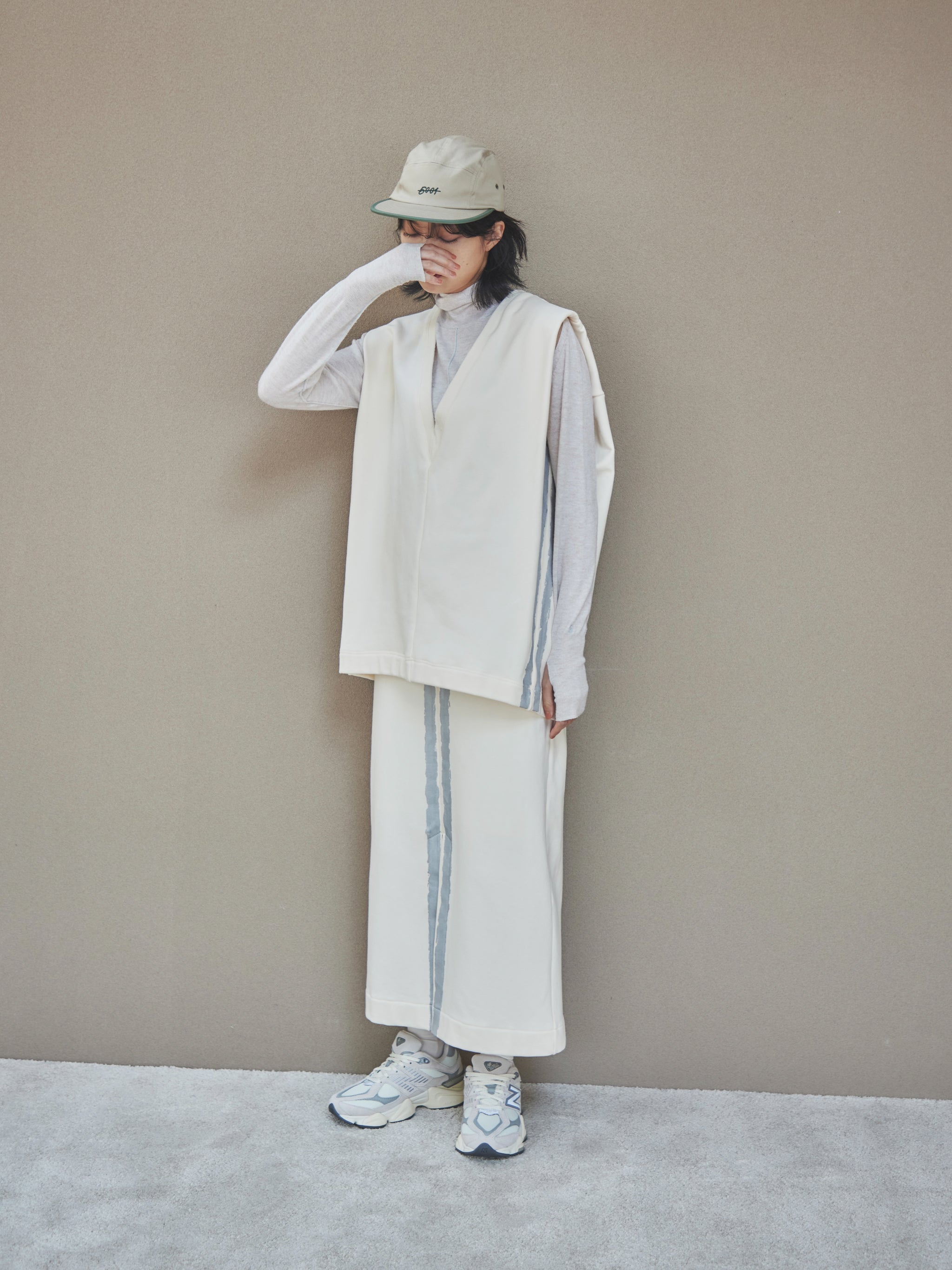 Silver line sweat vest