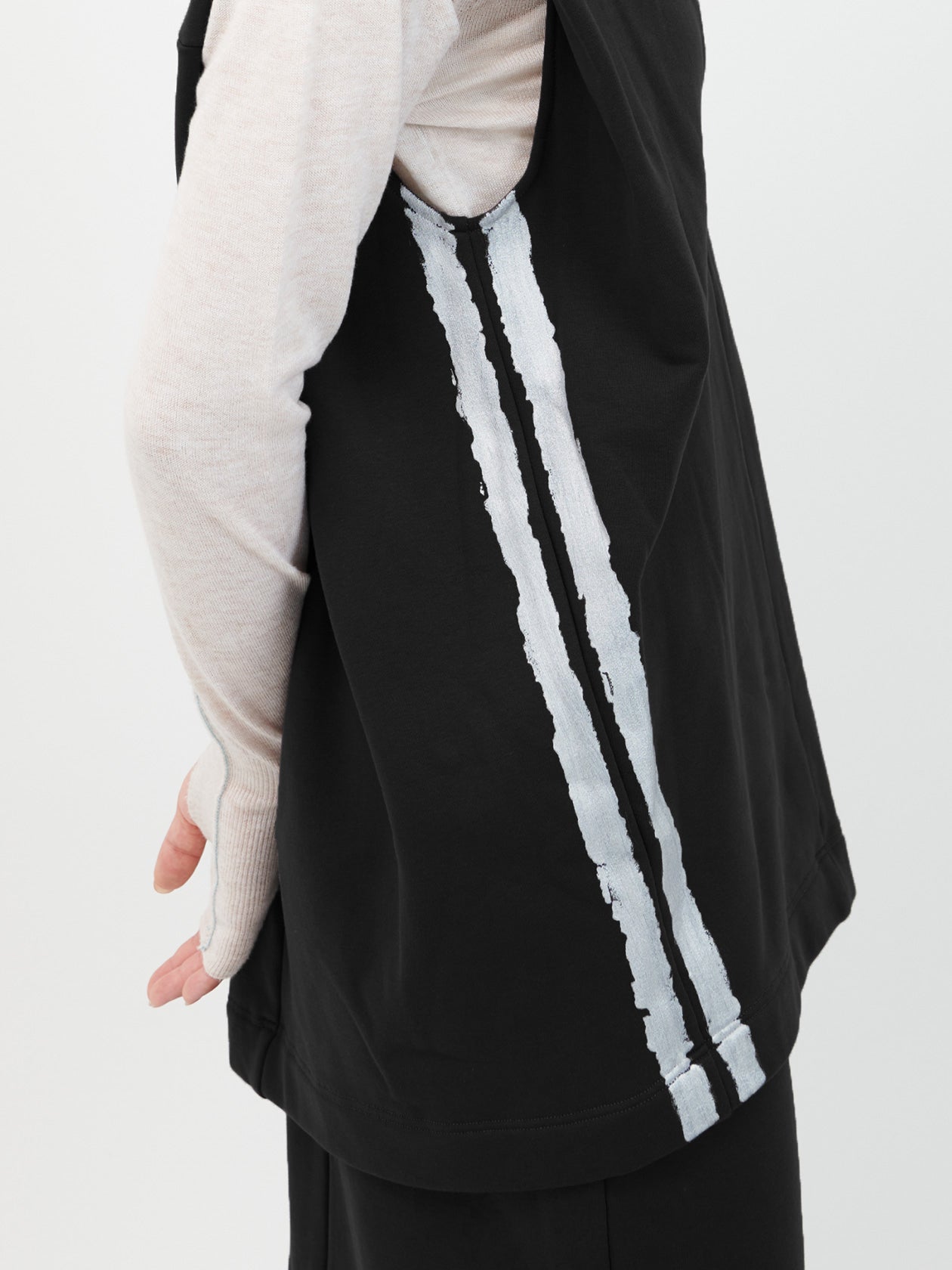 Silver line sweat vest