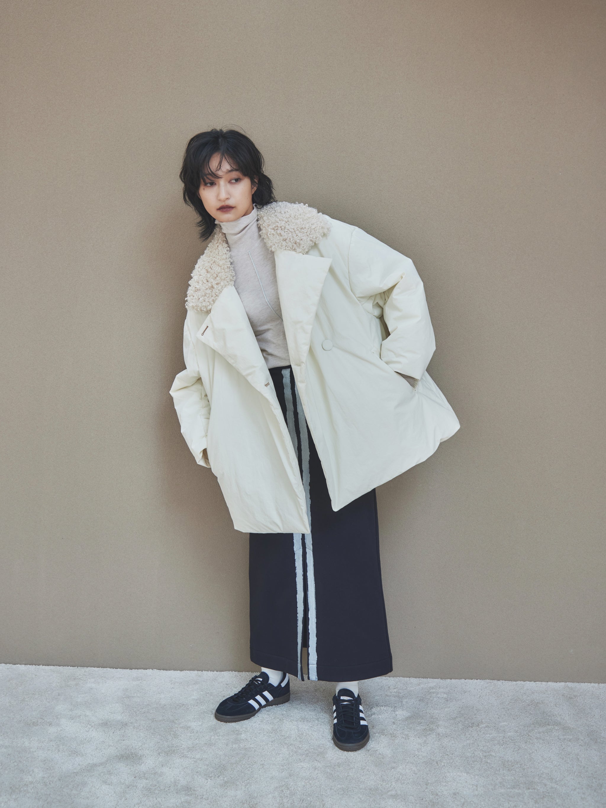 Slit sheer turtle knit