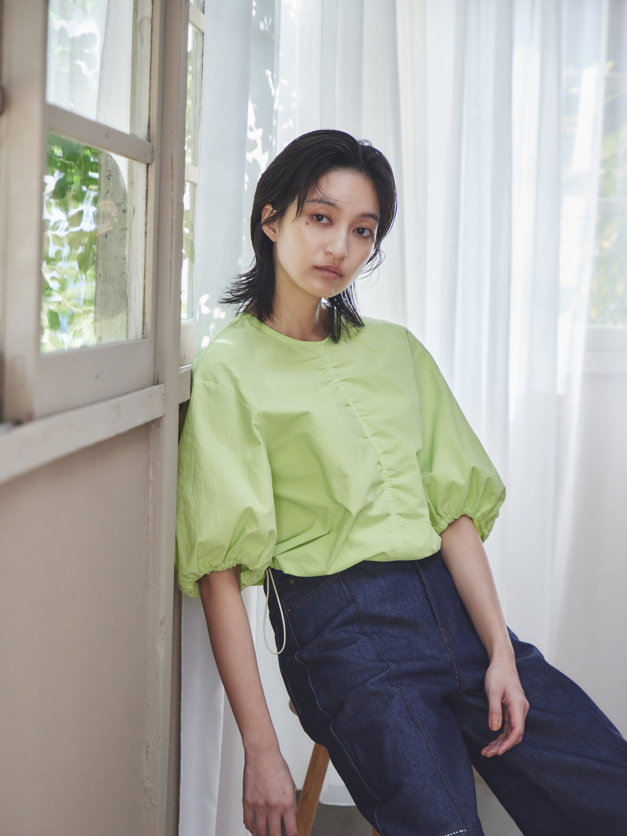 Balloon cropped blousse