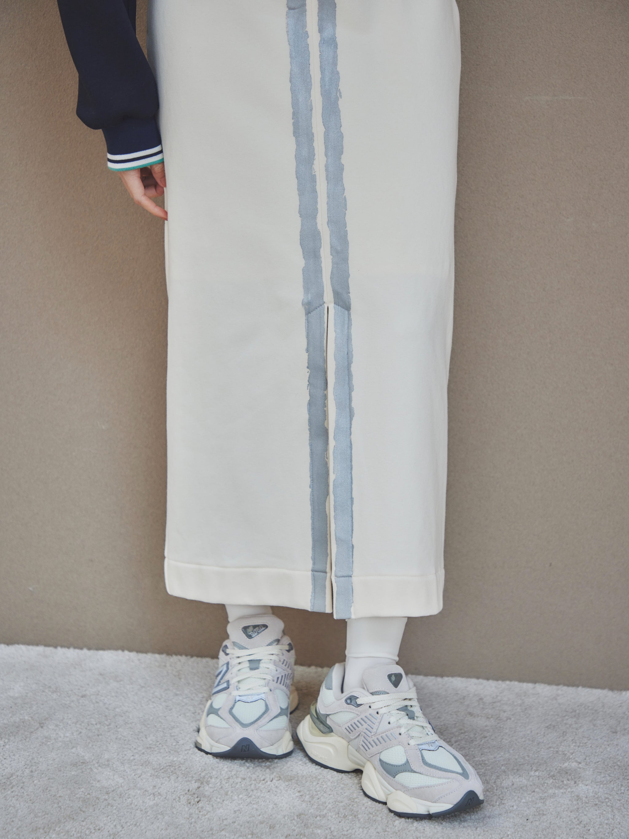 Silver line sweat skirt