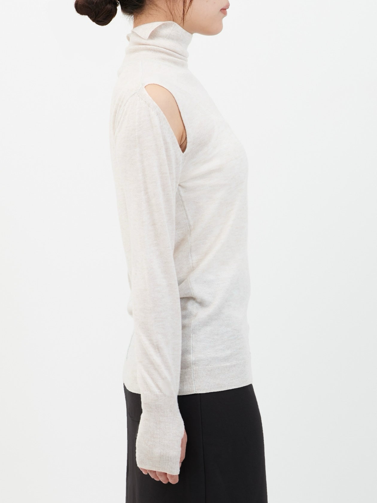 slit sheer turtle knit / oatmeal