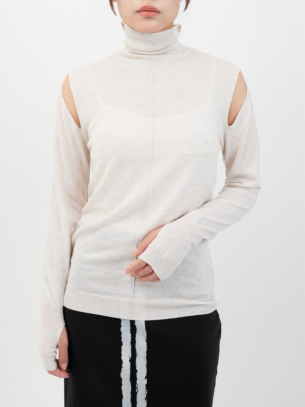 slit sheer turtle knit / oatmeal