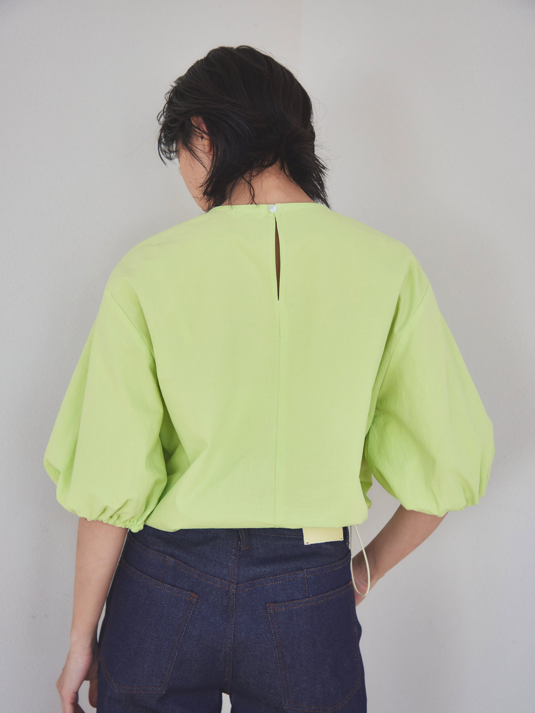 Balloon cropped blouse