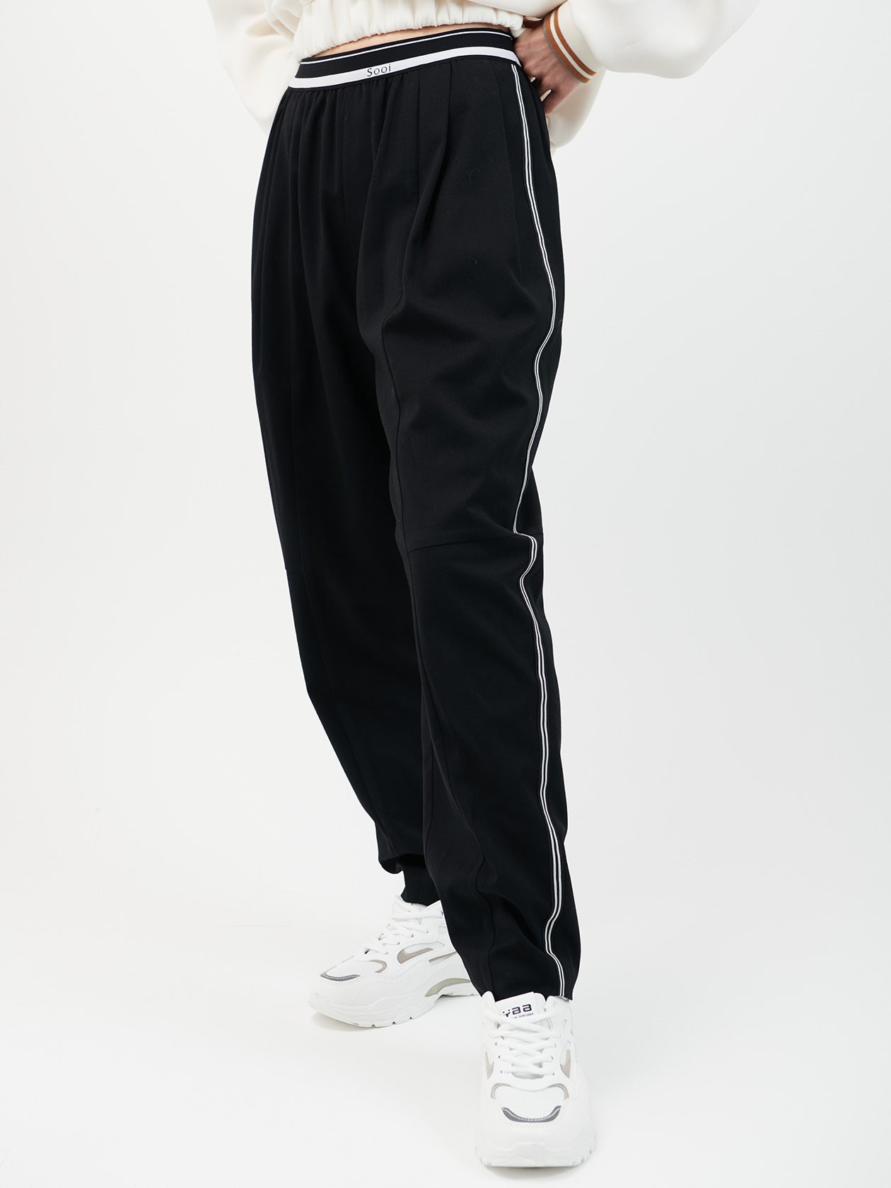 Sideline barrel pants / black