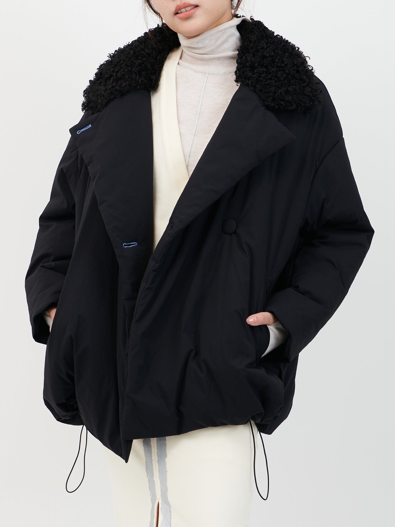 Nylon puffer coat / black