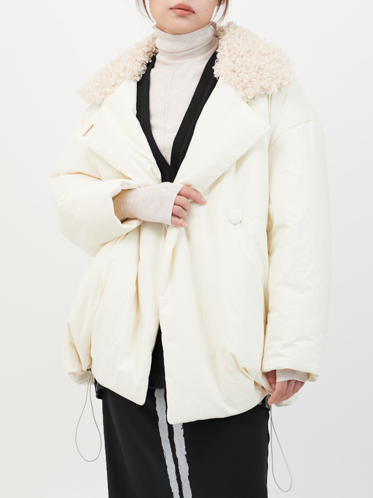 Nylon puffer coat / white